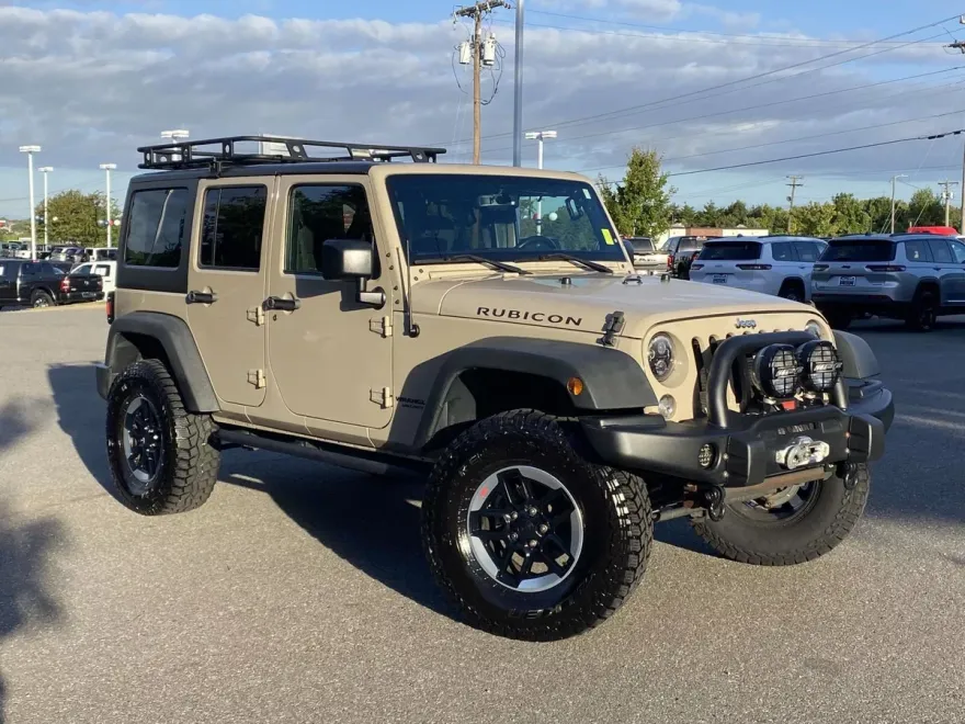 2016 Jeep Wrangler Unlimited Rubicon photo 1