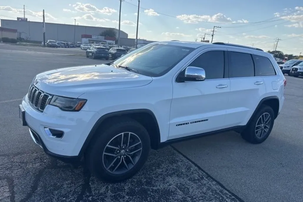 2017 Jeep Grand Cherokee Limited photo 1