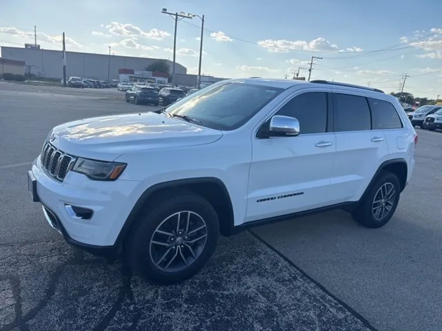 2017 Jeep Grand Cherokee Limited photo 1