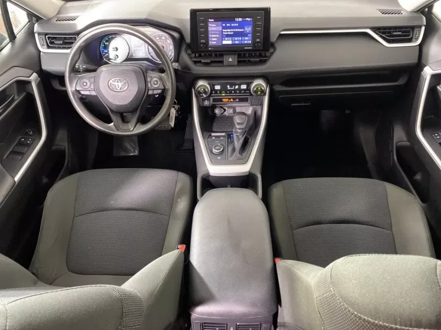 2022 Toyota RAV4 Hybrid LE photo 1