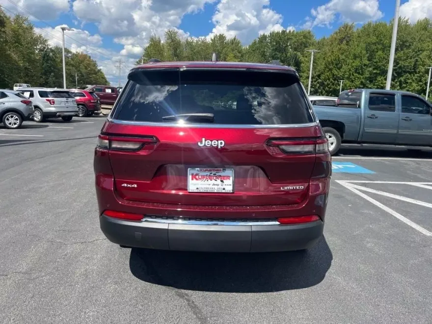 2025 Jeep Grand Cherokee Limited photo 1