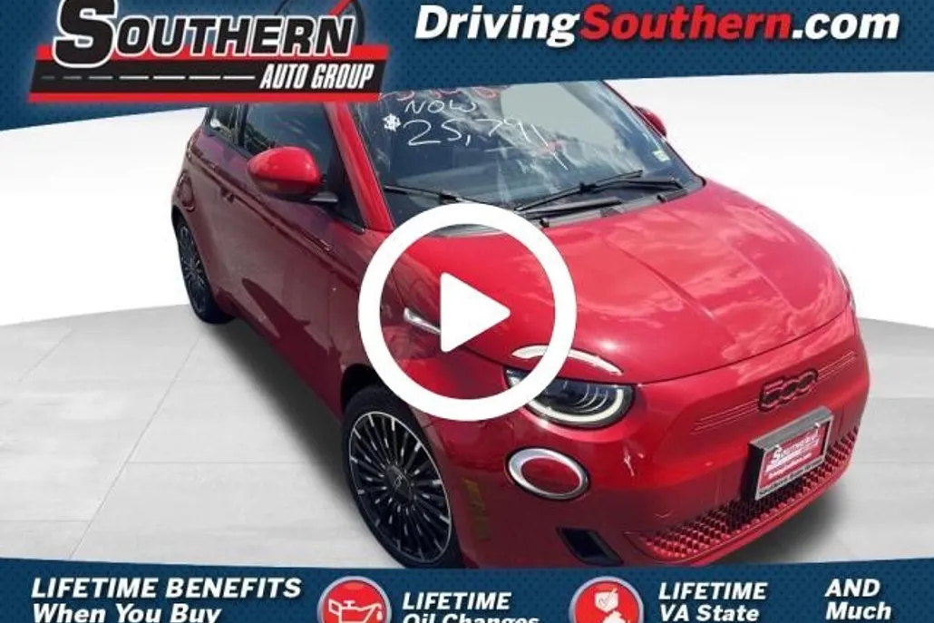 2024 Fiat 500e Red photo 1