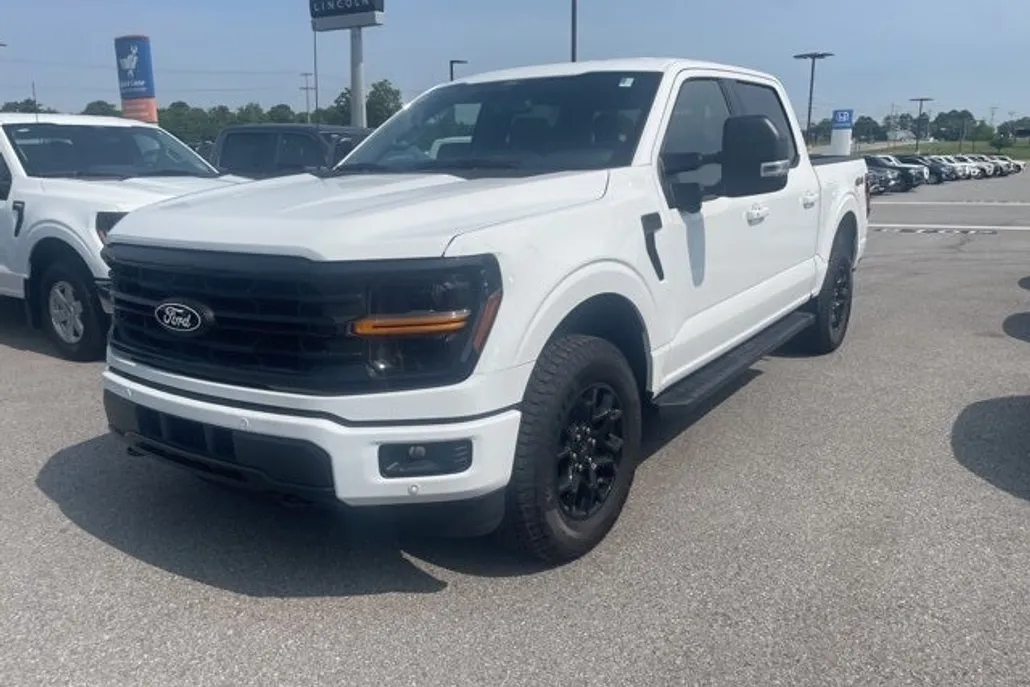 2025 Ford F-150 XLT photo 1