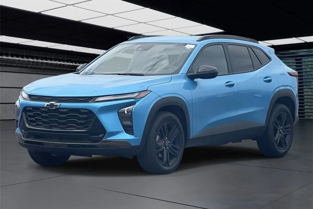 2025 Chevrolet Trax ACTIV photo 1