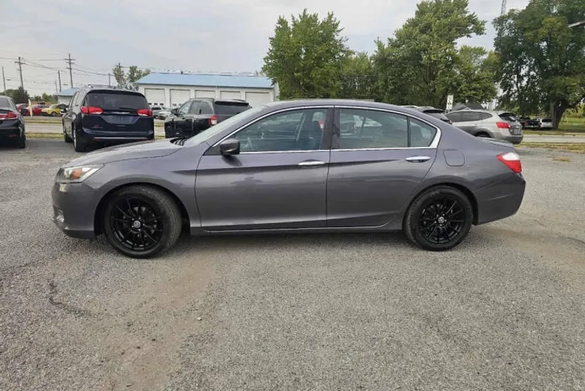2015 Honda Accord LX photo 1