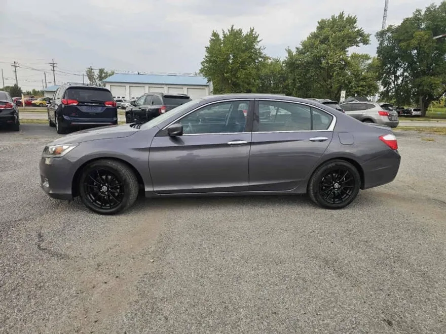 2015 Honda Accord LX photo 1
