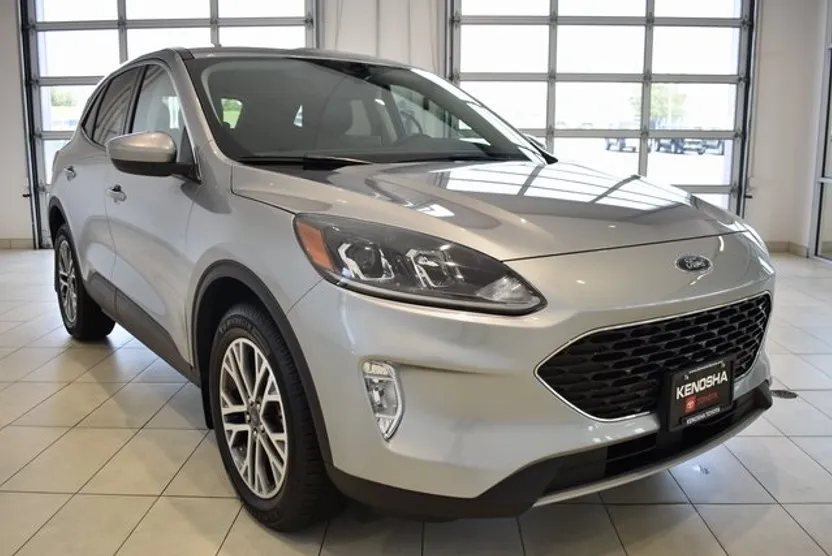 2022 Ford Escape Hybrid SEL photo 1