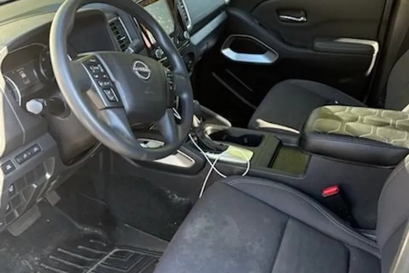 2022 Nissan Frontier SV photo 1