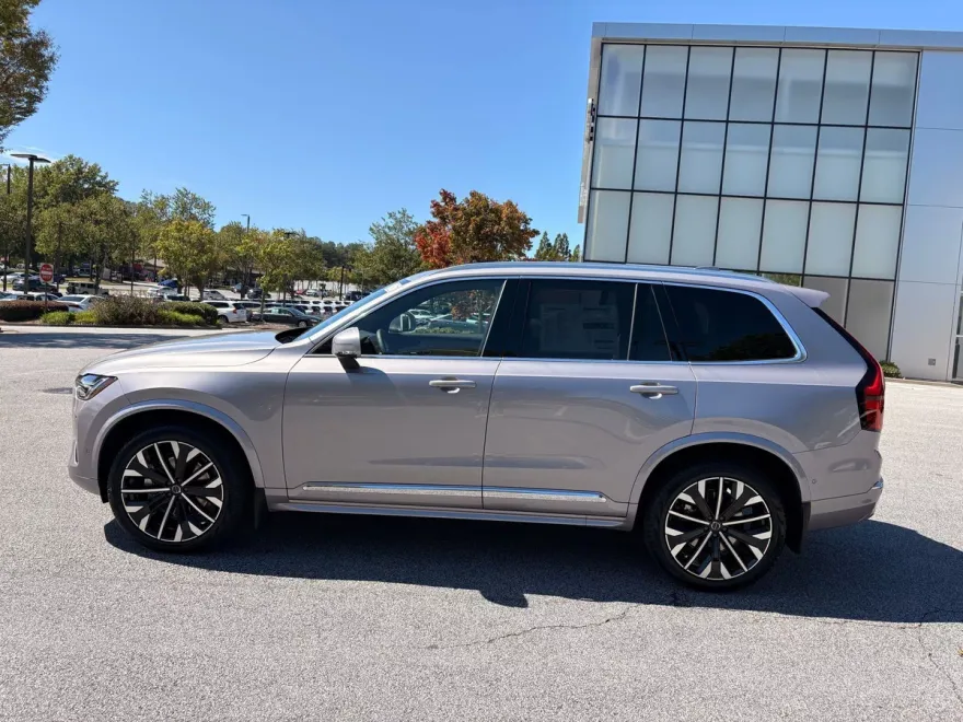 2026 Volvo XC90 Plus AWD photo 1