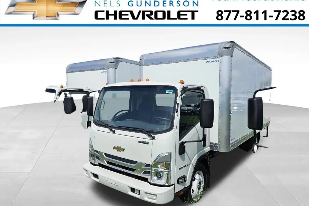 2024 Chevrolet Silverado photo 1