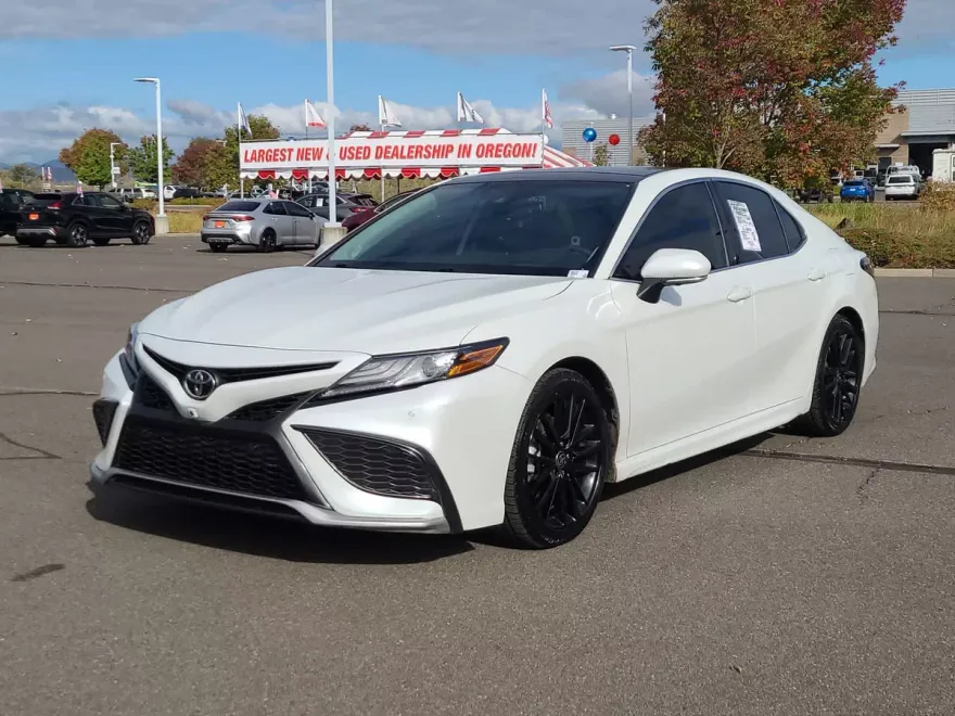 2021 Toyota Camry XSE photo 1