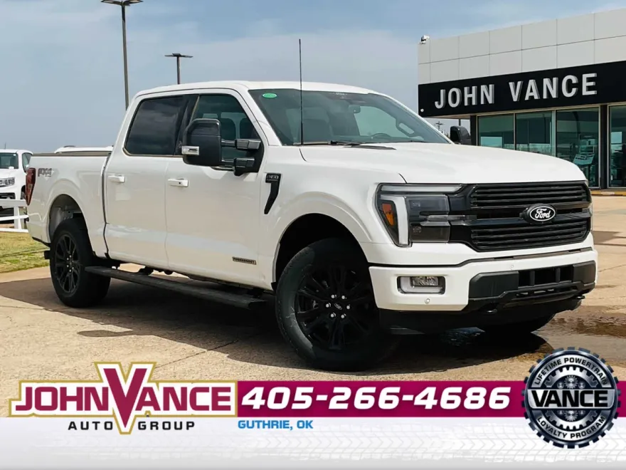 2025 Ford F-150 Platinum photo 1
