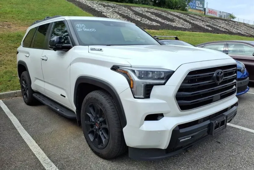 2025 Toyota Sequoia Limited photo 1