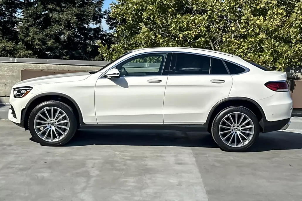 2021 Mercedes Benz GLC 300 photo 1