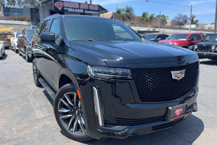 2023 Cadillac Escalade Sport photo 1