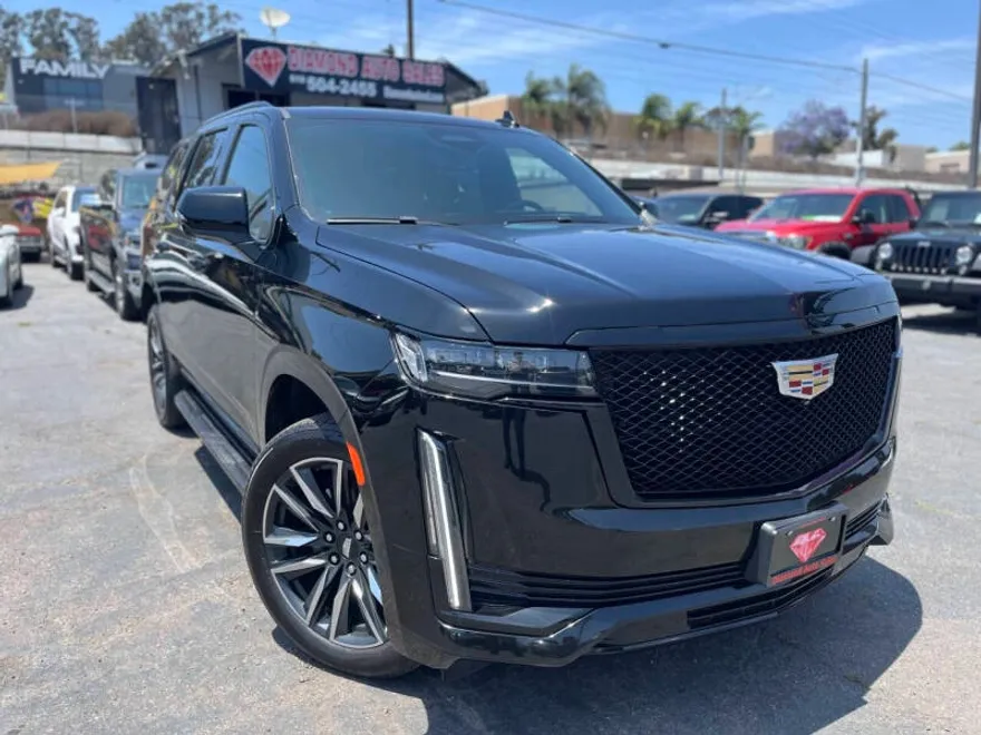 2023 Cadillac Escalade Sport photo 1