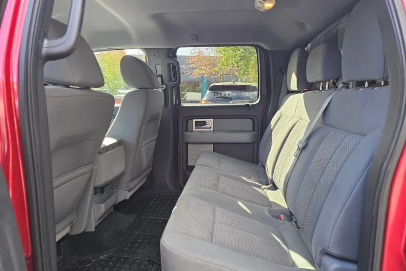 2011 Ford F-150 XLT photo 1