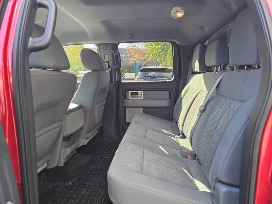 2011 Ford F-150 XLT photo 1