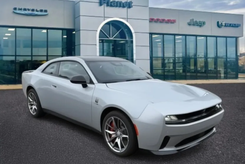 2025 Dodge Charger Daytona R/T Scat Pack photo 1