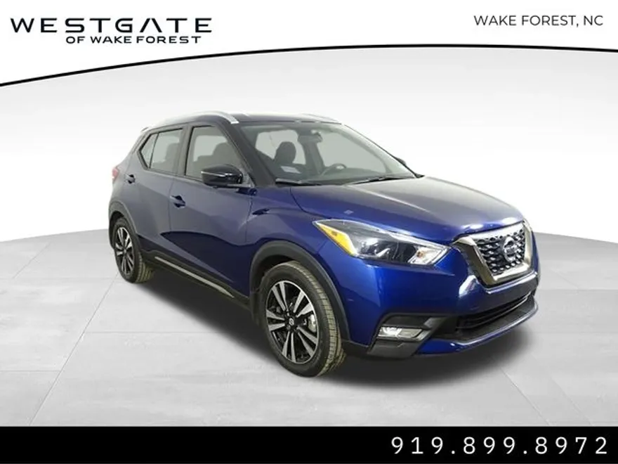 2019 Nissan Kicks SR photo 1