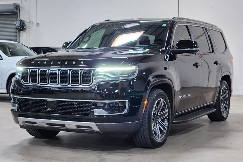 2022 Jeep Wagoneer Series III photo 1