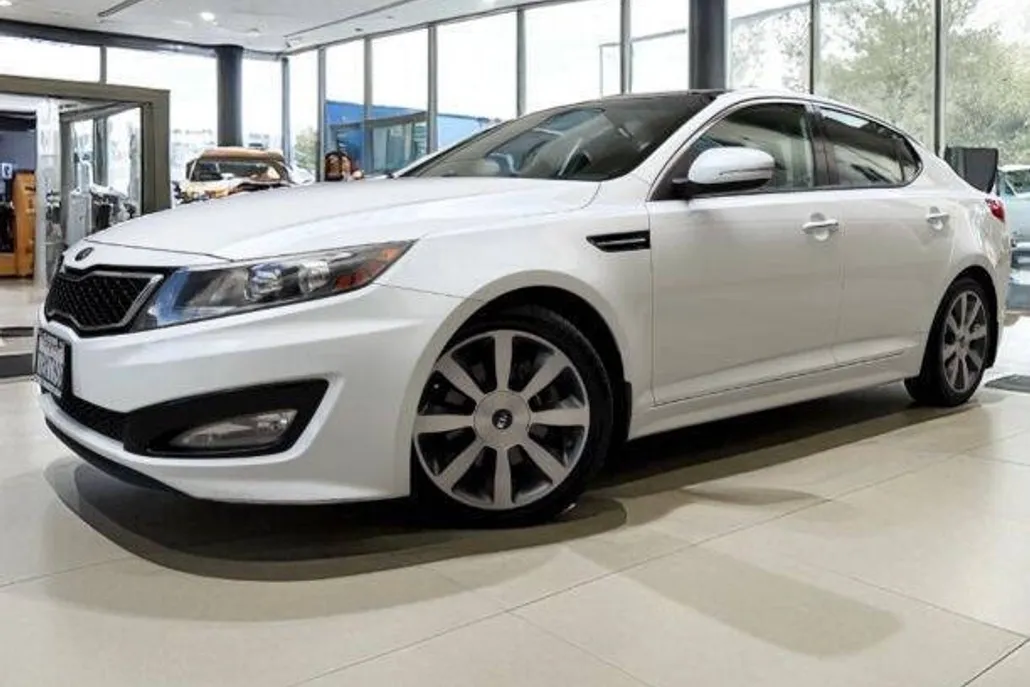 2013 Kia Optima SX photo 1