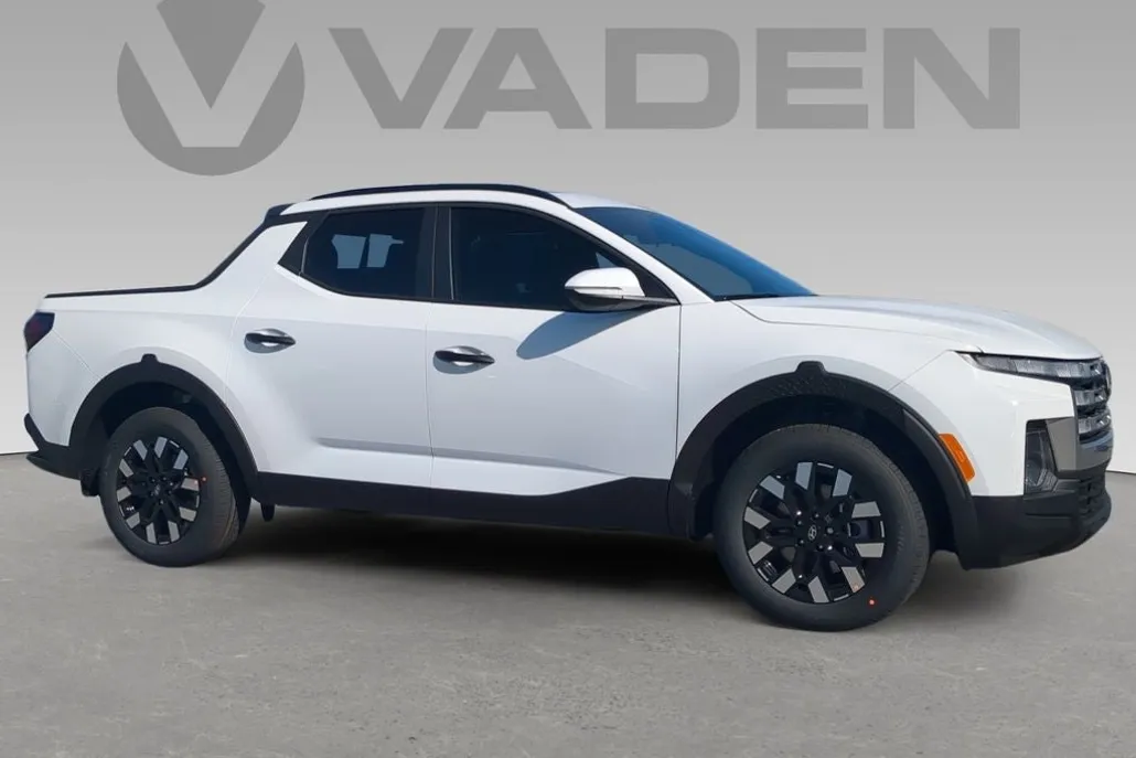 2025 Hyundai Santa Cruz SEL Activity photo 1