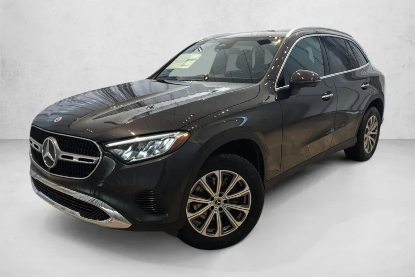 2025 Mercedes Benz GLC 300 4MATIC photo 1