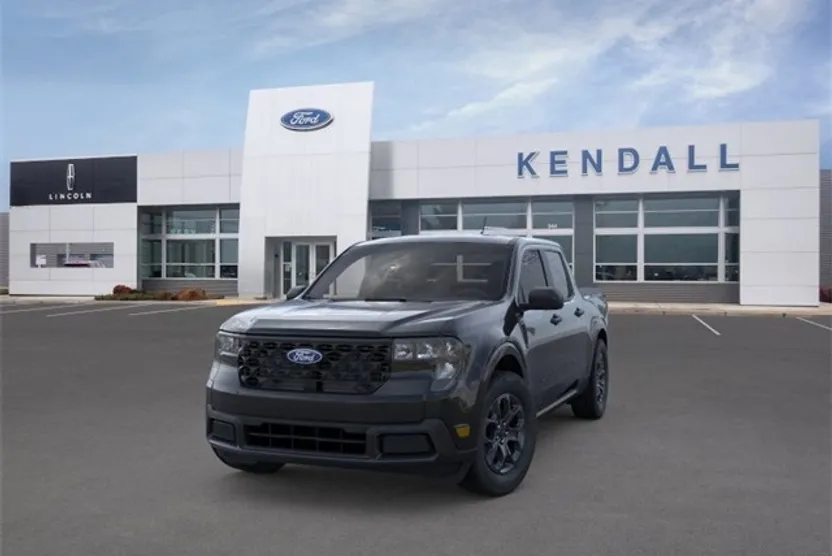 2025 Ford Maverick XLT photo 1