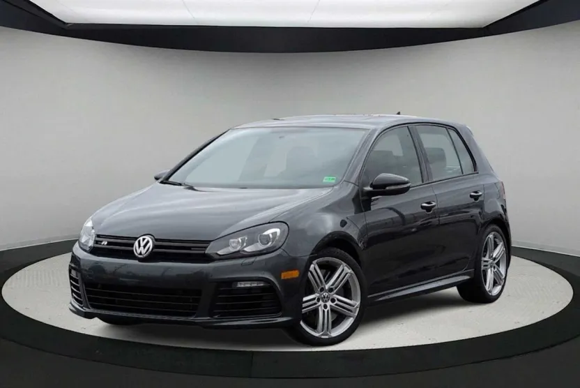 2012 Volkswagen Golf R Base photo 1