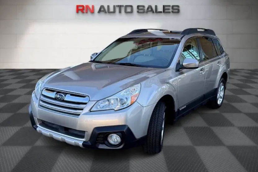 2014 Subaru Outback 2.5i Limited photo 1