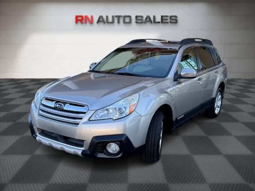 2014 Subaru Outback 2.5i Limited photo 1