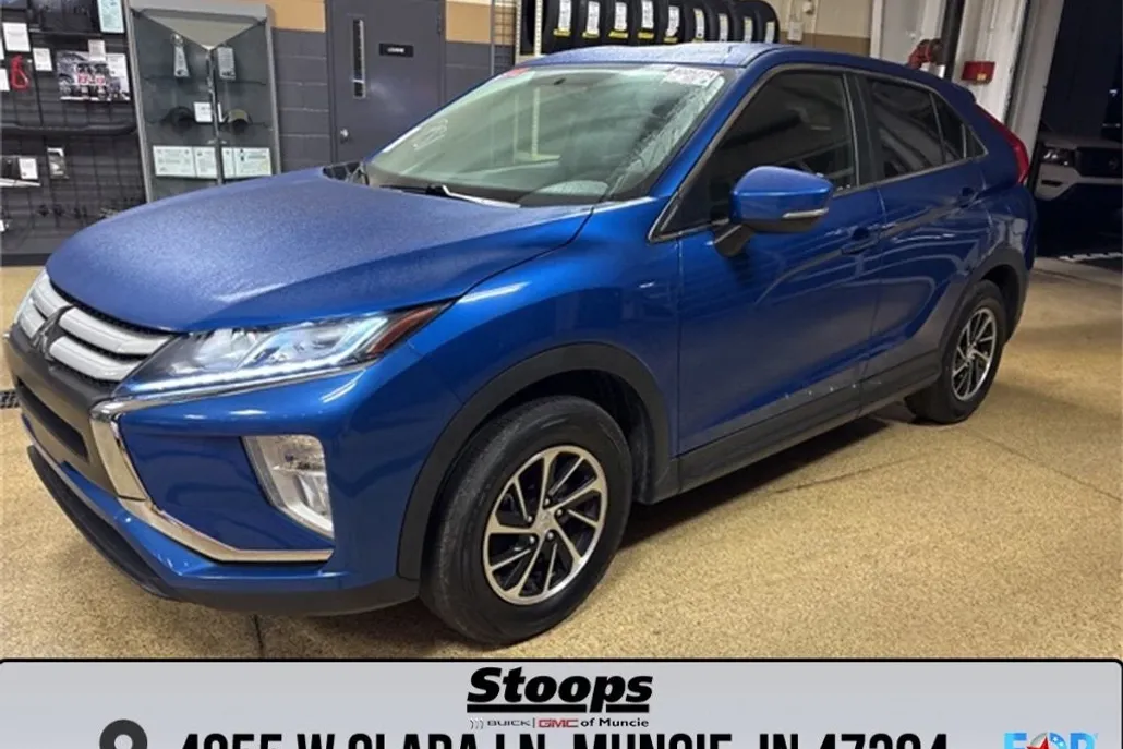2020 Mitsubishi Eclipse Cross ES photo 1