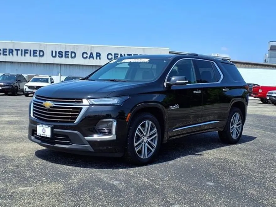 2023 Chevrolet Traverse High Country photo 1