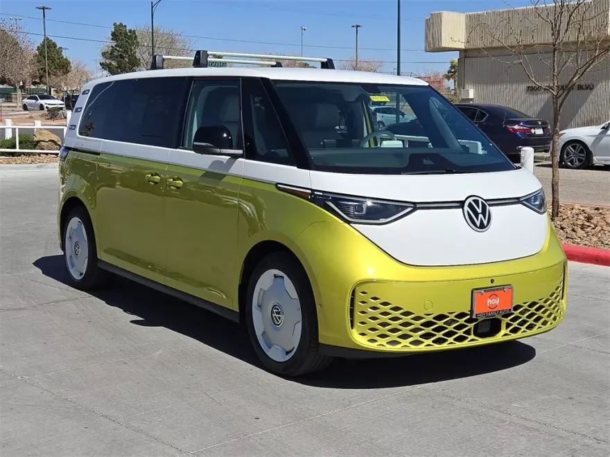 2025 Volkswagen ID. Buzz photo 1