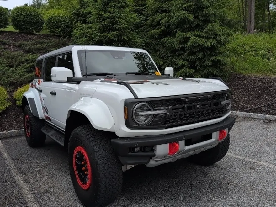2024 Ford Bronco Raptor photo 1