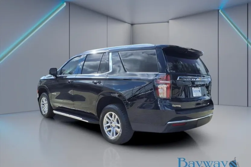 2023 Chevrolet Tahoe LT photo 1
