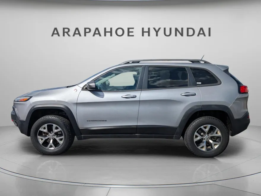 2015 Jeep Cherokee Trailhawk photo 1