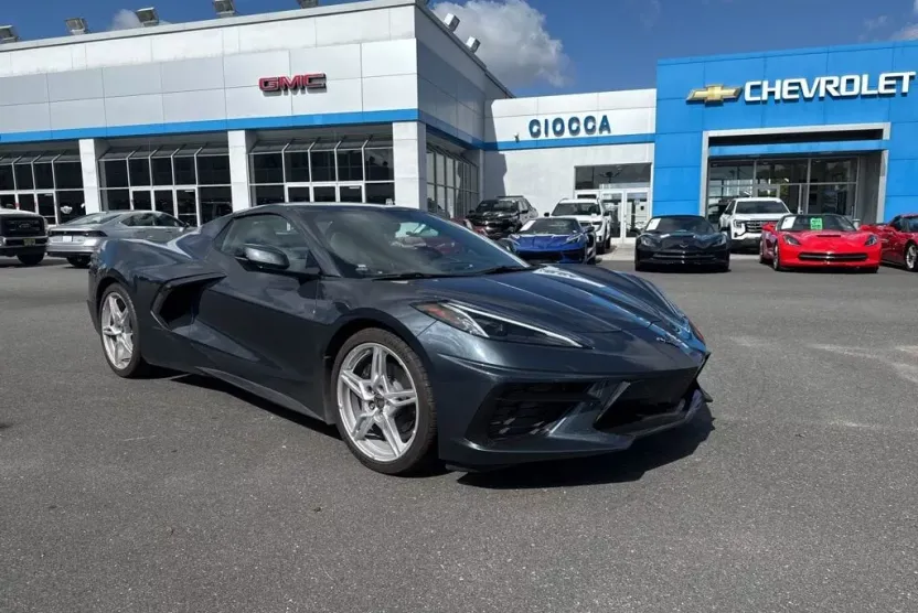 2021 Chevrolet Corvette Stingray 2LT photo 1