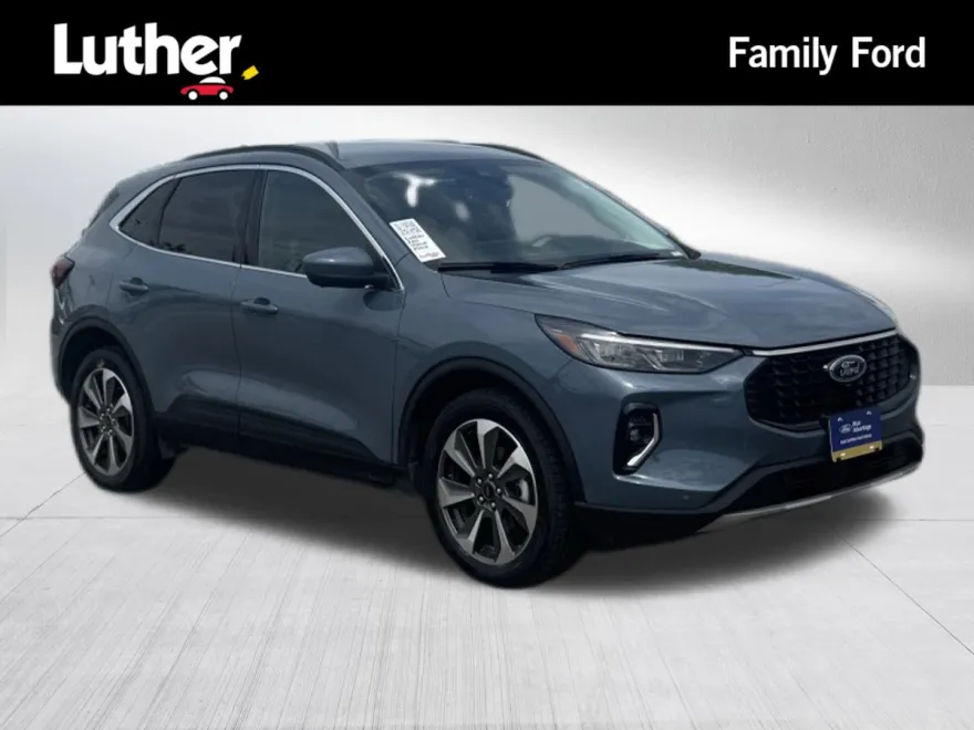2023 Ford Escape ST-Line photo 1