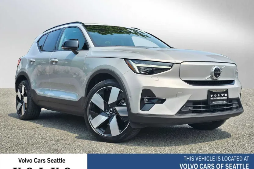 2023 Volvo XC40 Recharge Ultimate photo 1