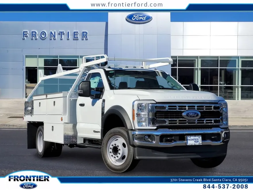 2024 Ford F-550 photo 1