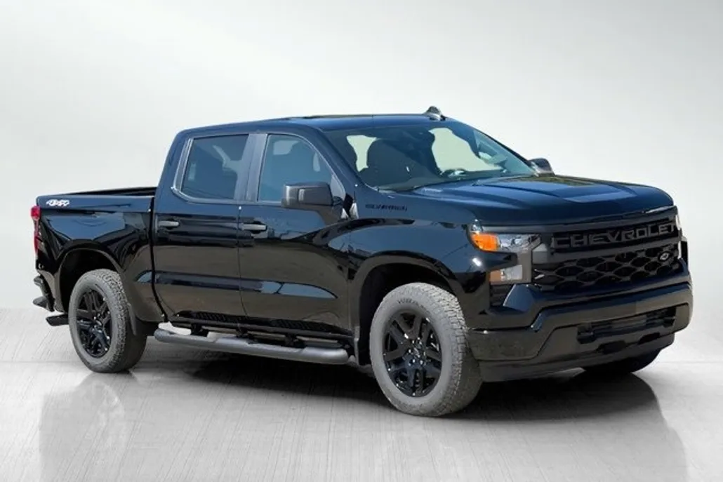 2026 Chevrolet Silverado 1500 photo 1