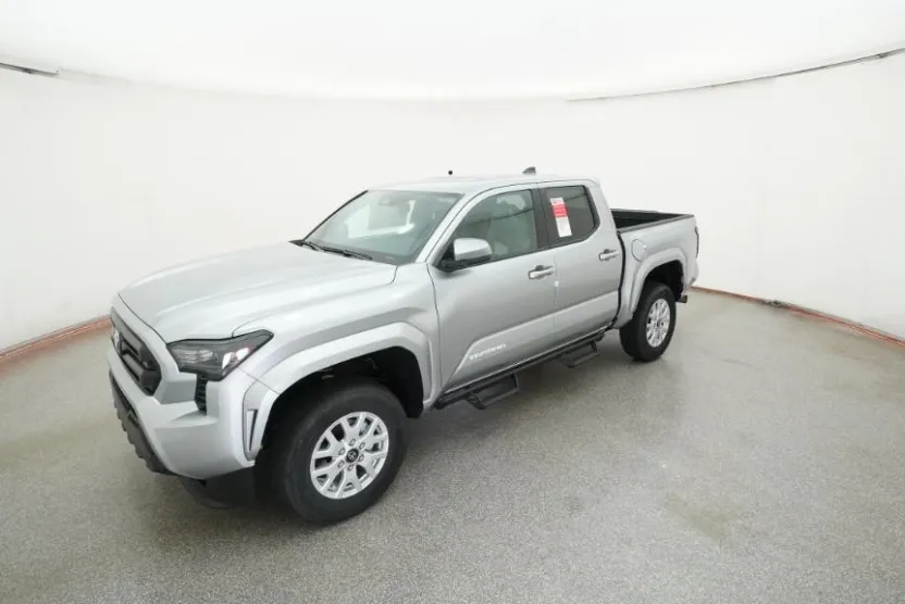 2025 Toyota Tacoma SR5 4x4 Double Cab photo 1
