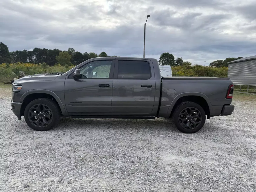 2023 Ram 1500 Limited photo 1