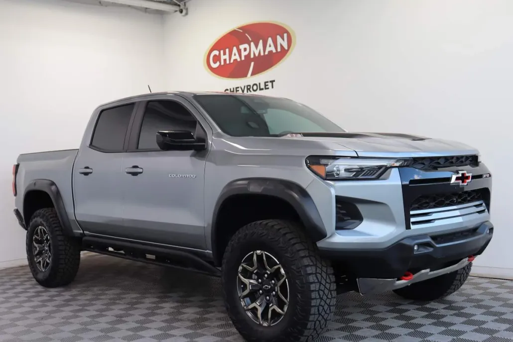 2025 Chevrolet Colorado ZR2 photo 1