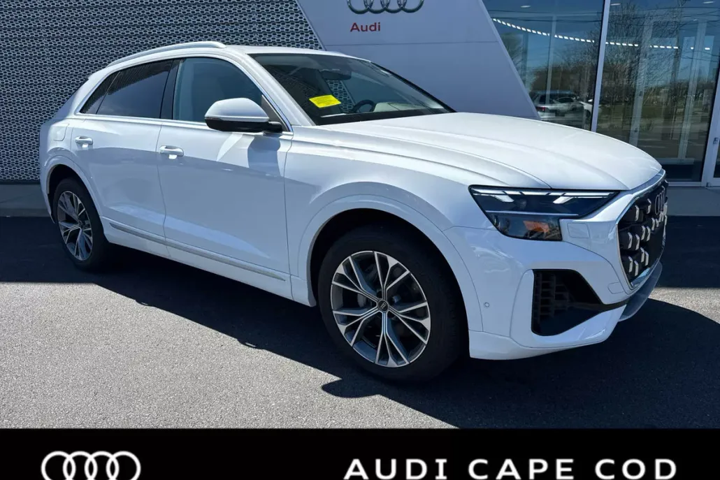 2025 Audi Q8 Premium Plus photo 1