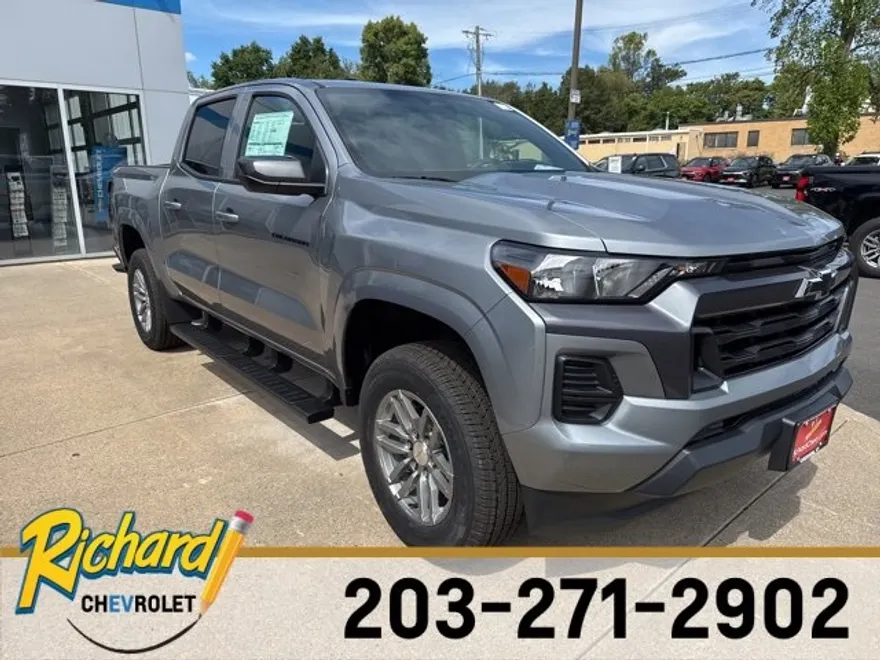 2026 Chevrolet Colorado LT photo 1