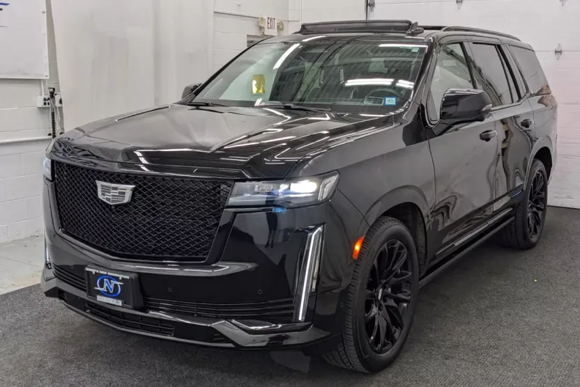 2024 Cadillac Escalade Sport Platinum photo 1
