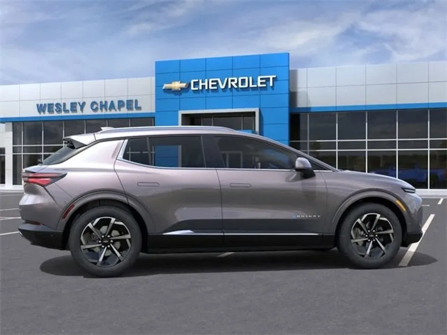 2025 Chevrolet Equinox EV 1LT photo 1